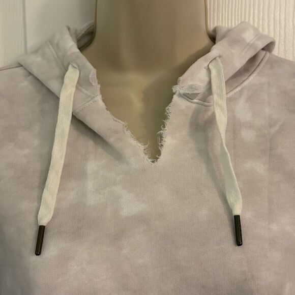 Old Navy Tan Colored Pullover with hood. Size XS - Picture 3 of 8